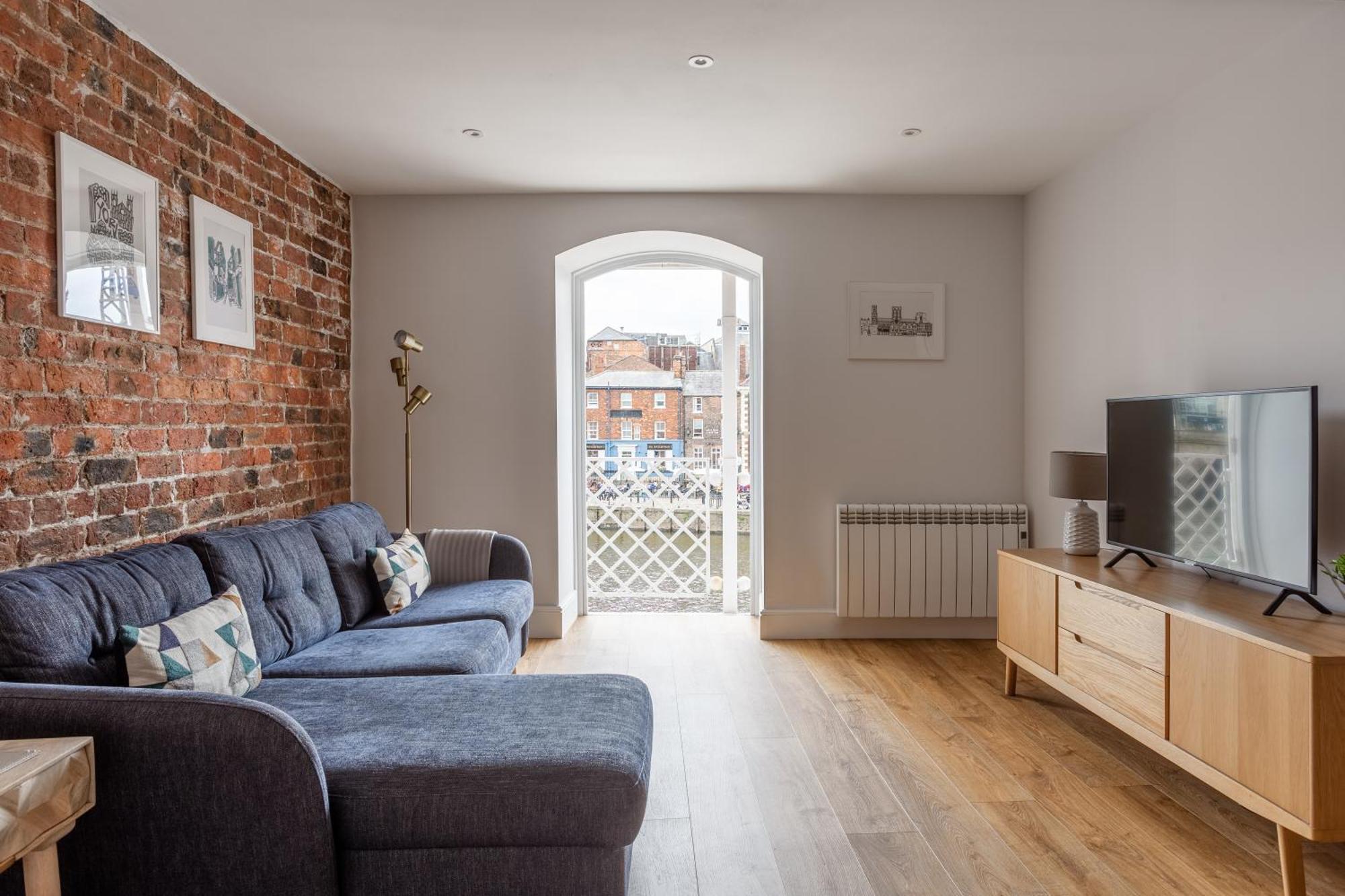 Luxury Apartment Woodsmill View - On The River - With Balcony - Recently Refurbished York Eksteriør billede